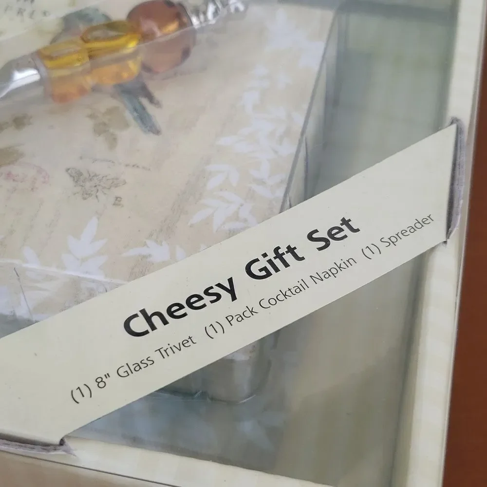 NWT Cypress Home Cheesy Gift Set